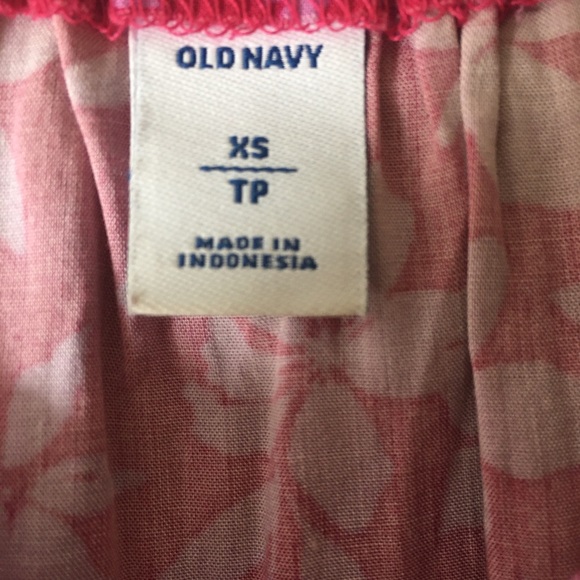 🌸Old Navy floral romper: - Picture 8 of 8